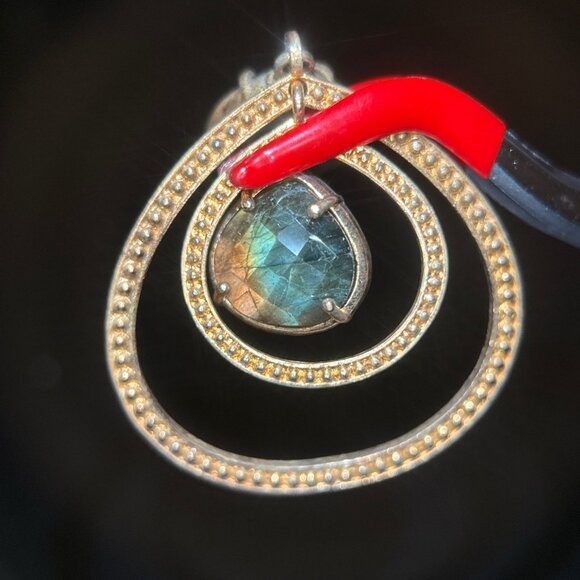 Cleets Gorgeous 2-Stones Dangle Earrings - Picture 4 of 6